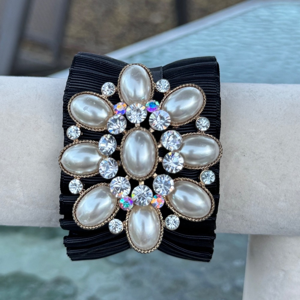 New Black Grosgrain Ribbon Faux Pearl Rhinestone Flower Statement Cuff‎ Bracelet